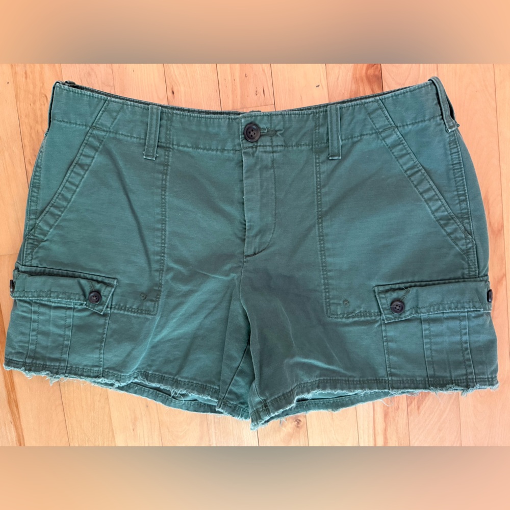 GAP Frayed Khakis Cargo Shorts